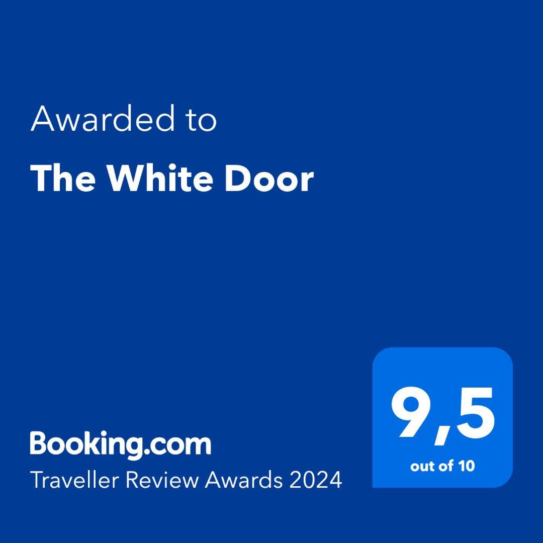 شقة The White Door آلست المظهر الخارجي الصورة